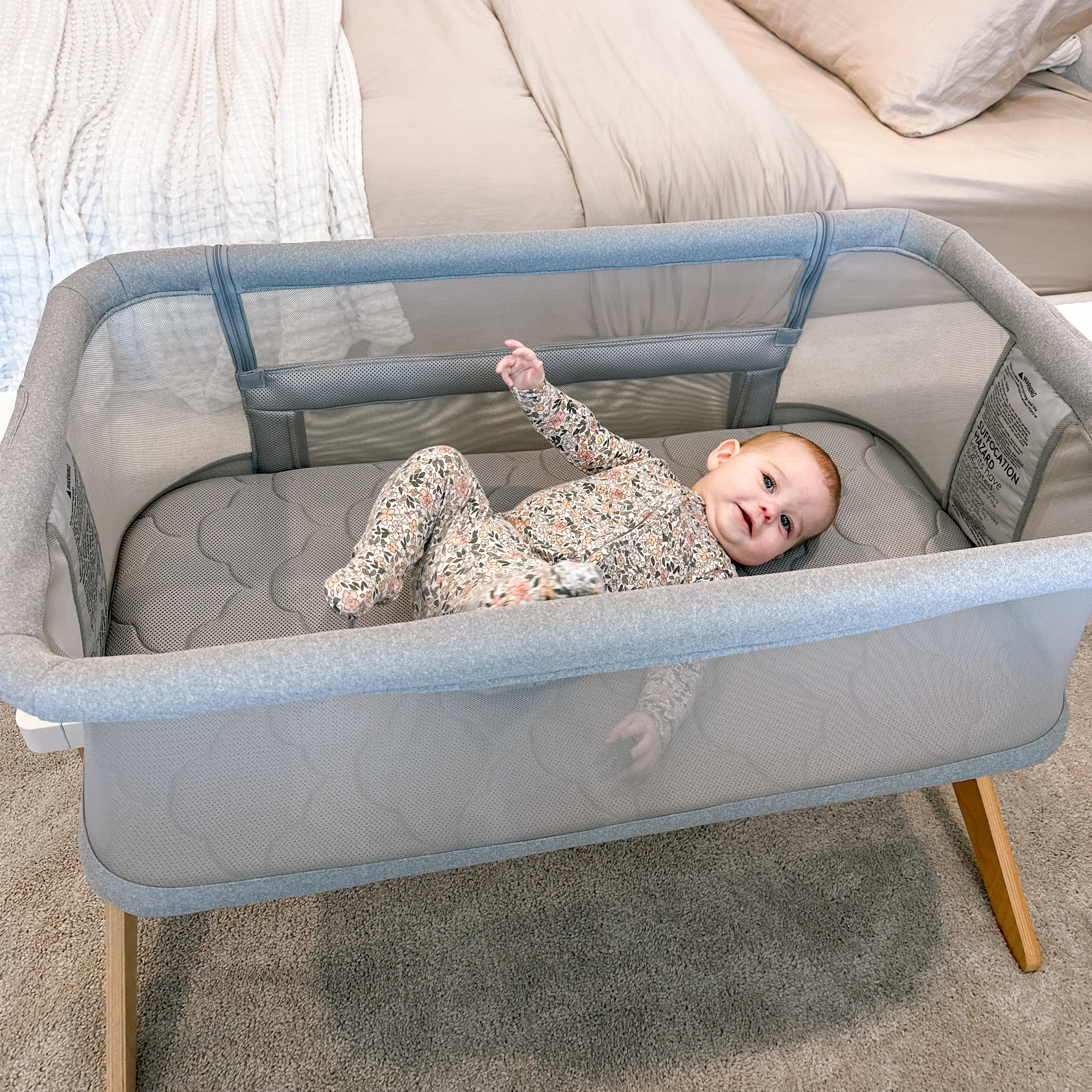 Bassinet & Bedside Sleeper - Image 12